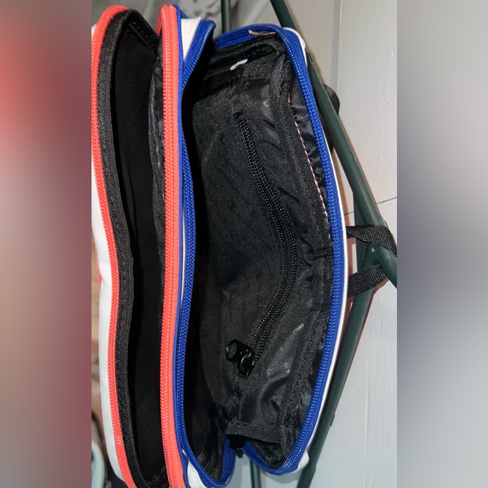 Champion Belt Bag - Picture 2 of 4